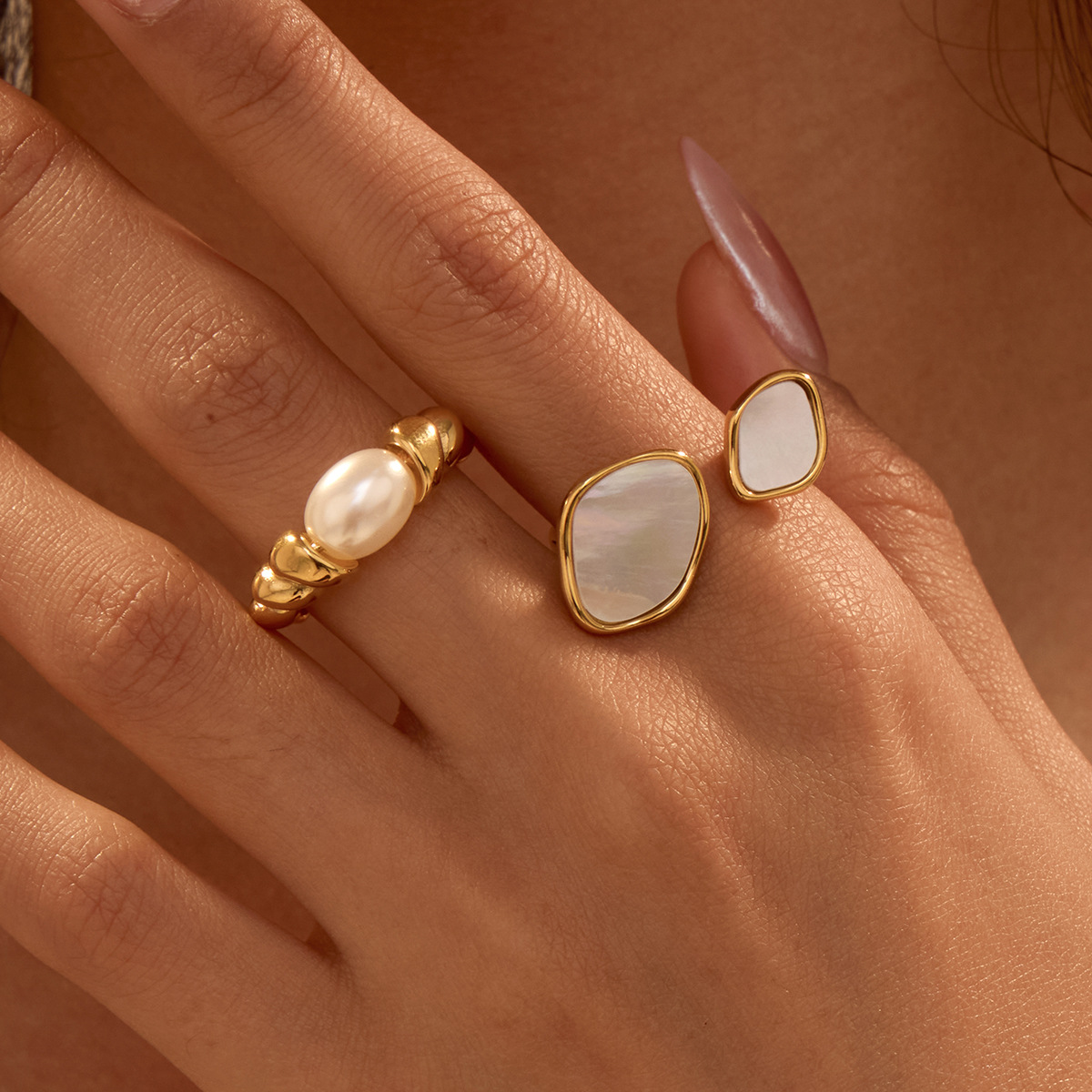 6 Shell Pearl Stainless Steel Rings Elegant Open Adjustable 18K Gold Plated - 图片 1