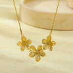 Flowers Necklace 18K Gold Plated Stainless Steel 3 Flower Pendant Necklace for Women - 图片 3